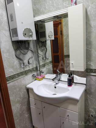 2 otaqlı Köhnə tikili, 28 May m., Bakı