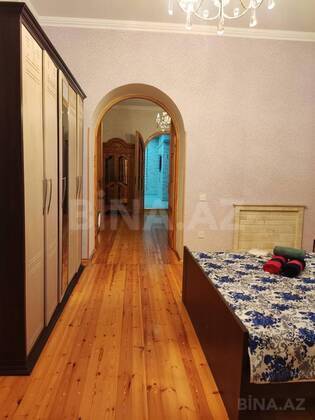 2 otaqlı Köhnə tikili, 28 May m., Bakı