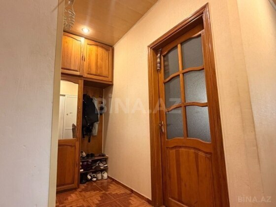 2 otaqlı Köhnə tikili, İnşaatçılar m., Bakı