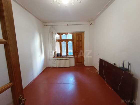 3 otaqlı Köhnə tikili, Neftçilər m., Bakı