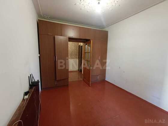3 otaqlı Köhnə tikili, Neftçilər m., Bakı