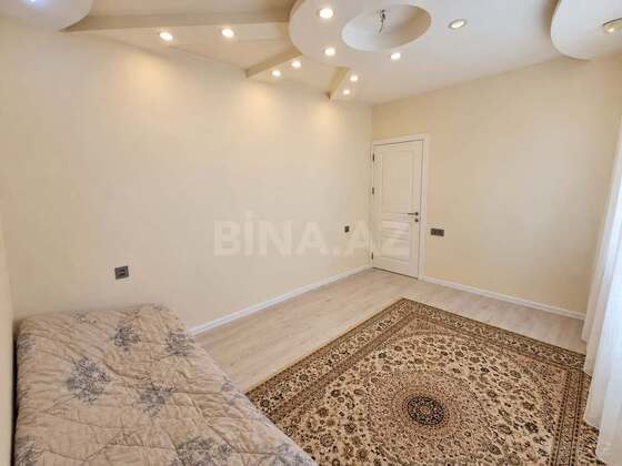 3 otaqlı Köhnə tikili, Neftçilər m., Bakı