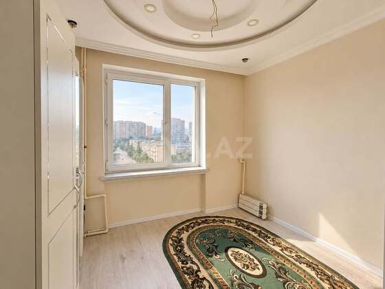 3 otaqlı Köhnə tikili, Neftçilər m., Bakı