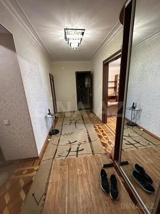 3 otaqlı Köhnə tikili, Elmlər Akademiyası m., Bakı