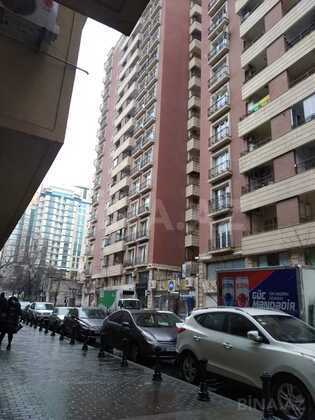 3 otaqlı Köhnə tikili, 28 May m., Bakı