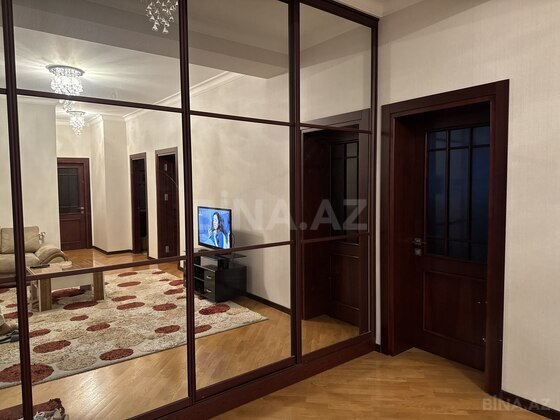 3 otaqlı Yeni tikili, 28 May m., Bakı