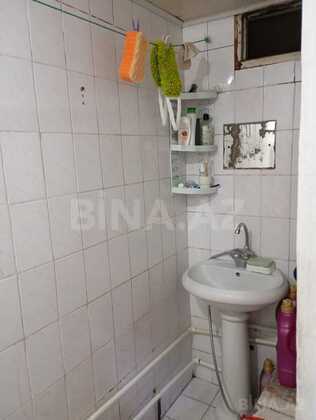 2 otaqlı Köhnə tikili, 28 May m., Bakı