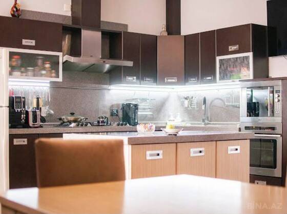 3 otaqlı Yeni tikili, 28 May m., Bakı