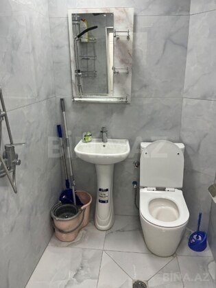 3 otaqlı Köhnə tikili, Elmlər Akademiyası m., Bakı