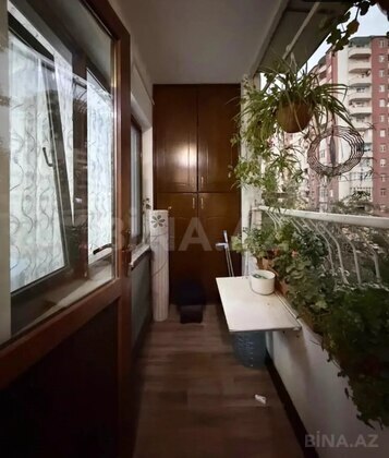 3 otaqlı Köhnə tikili, Xalqlar Dostluğu m., Bakı