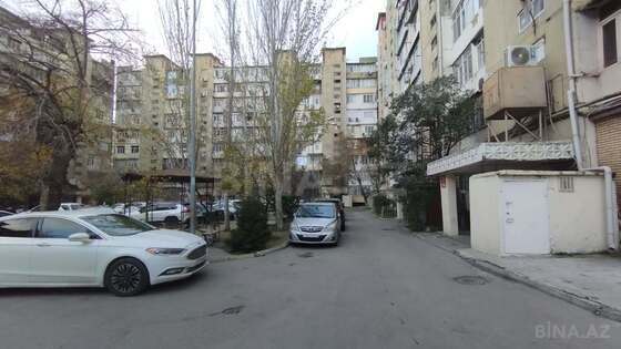 3 otaqlı Köhnə tikili, 8-ci mikrorayon q., Bakı