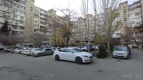 3 otaqlı Köhnə tikili, 8-ci mikrorayon q., Bakı