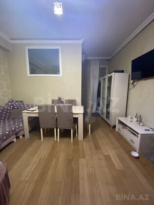 3 otaqlı Yeni tikili, Xırdalan