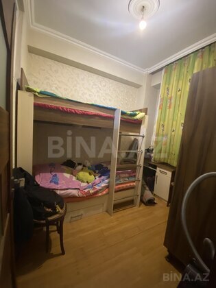 3 otaqlı Yeni tikili, Xırdalan