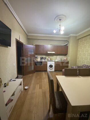 3 otaqlı Yeni tikili, Xırdalan