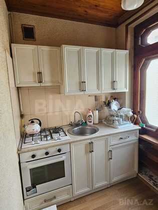3 otaqlı Köhnə tikili, 28 May m., Bakı