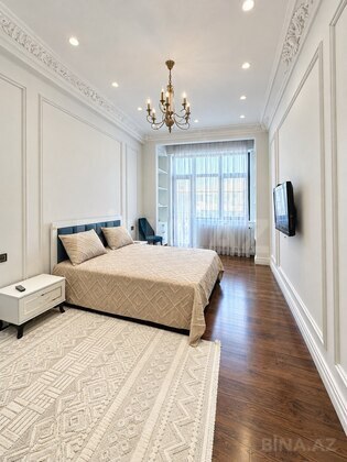 3 otaqlı Yeni tikili, Elmlər Akademiyası m., Bakı