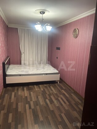 2 otaqlı Köhnə tikili, Elmlər Akademiyası m., Bakı