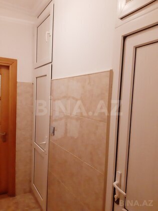 2 otaqlı Köhnə tikili, Memar Əcəmi m., Bakı