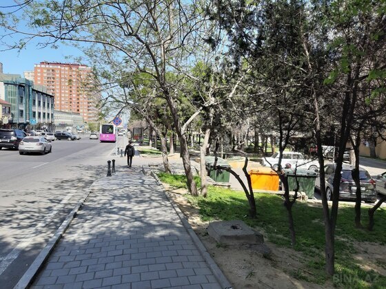 2 otaqlı Köhnə tikili, Memar Əcəmi m., Bakı