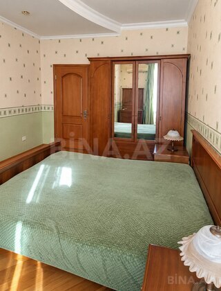 3 otaqlı Yeni tikili, Nizami m., Bakı