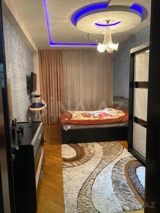2 otaqlı Köhnə tikili, Şah İsmayıl Xətai m., Bakı