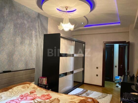 2 otaqlı Köhnə tikili, Şah İsmayıl Xətai m., Bakı