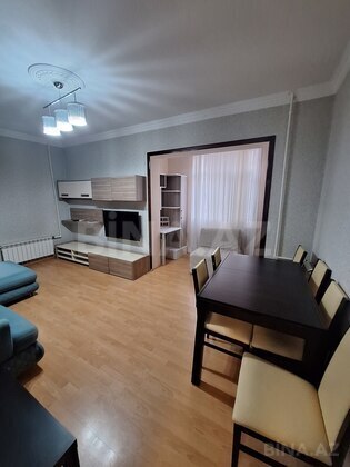 1 otaqlı Köhnə tikili, 8-ci mikrorayon q., Bakı
