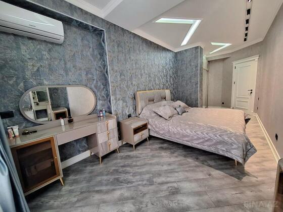3 otaqlı Köhnə tikili, Memar Əcəmi m., Bakı