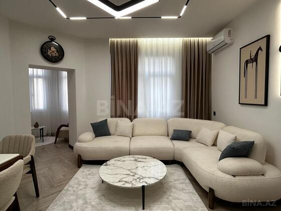 3 otaqlı Yeni tikili, Şah İsmayıl Xətai m., Bakı