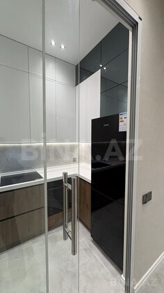 2 otaqlı Yeni tikili, 8 Noyabr m., Bakı