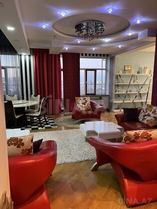 6 otaqlı Yeni tikili, 8 Noyabr m., Bakı