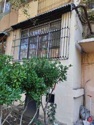 3 otaqlı Köhnə tikili, Xalqlar Dostluğu m., Bakı
