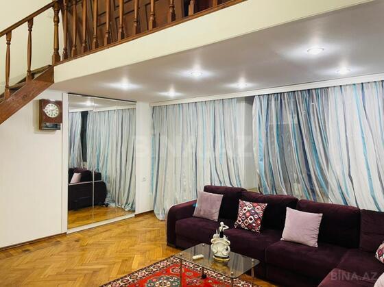 2 otaqlı Köhnə tikili, Sahil m., Bakı