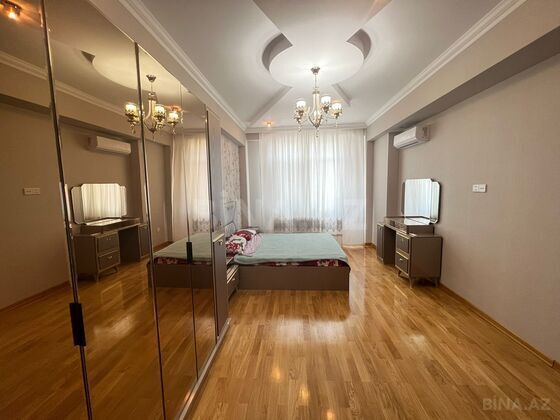 3 otaqlı Yeni tikili, Şah İsmayıl Xətai m., Bakı