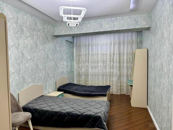 3 otaqlı Yeni tikili, 28 May m., Bakı