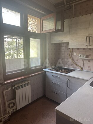 2 otaqlı Köhnə tikili, Neftçilər m., Bakı