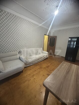 2 otaqlı Köhnə tikili, Neftçilər m., Bakı
