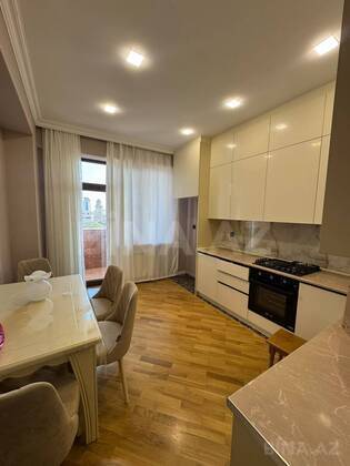3 otaqlı Yeni tikili, 28 May m., Bakı