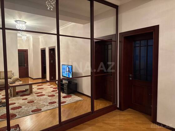 3 otaqlı Yeni tikili, Nizami m., Bakı