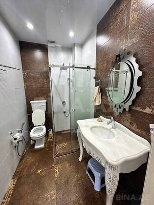 3 otaqlı Yeni tikili, Nizami m., Bakı