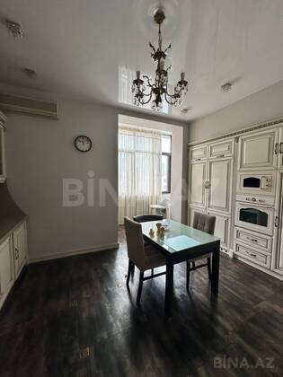 3 otaqlı Yeni tikili, Nizami m., Bakı