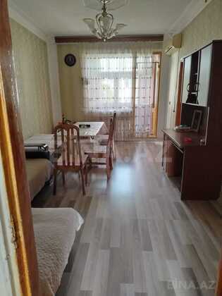 2 otaqlı Köhnə tikili, Memar Əcəmi m., Bakı