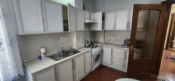 2 otaqlı Yeni tikili, Elmlər Akademiyası m., Bakı