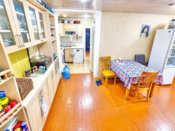 3 otaqlı Köhnə tikili, Qara Qarayev m., Bakı