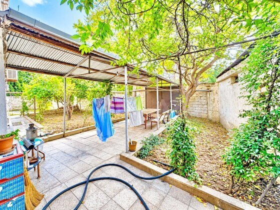 3 otaqlı Köhnə tikili, Qara Qarayev m., Bakı