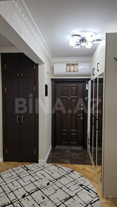 3 otaqlı Köhnə tikili, Bakıxanov q., Bakı
