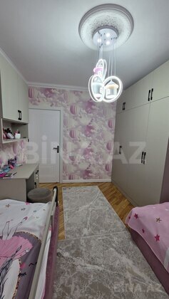 3 otaqlı Köhnə tikili, Bakıxanov q., Bakı