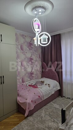 3 otaqlı Köhnə tikili, Bakıxanov q., Bakı