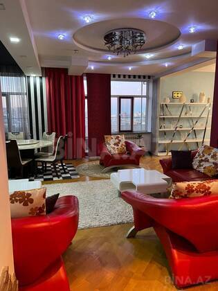6 otaqlı Yeni tikili, 8 Noyabr m., Bakı